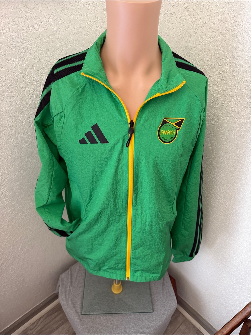 adidas Men’s Jamaica foootball federation wind Breaker Jacket feat. Bob Marley